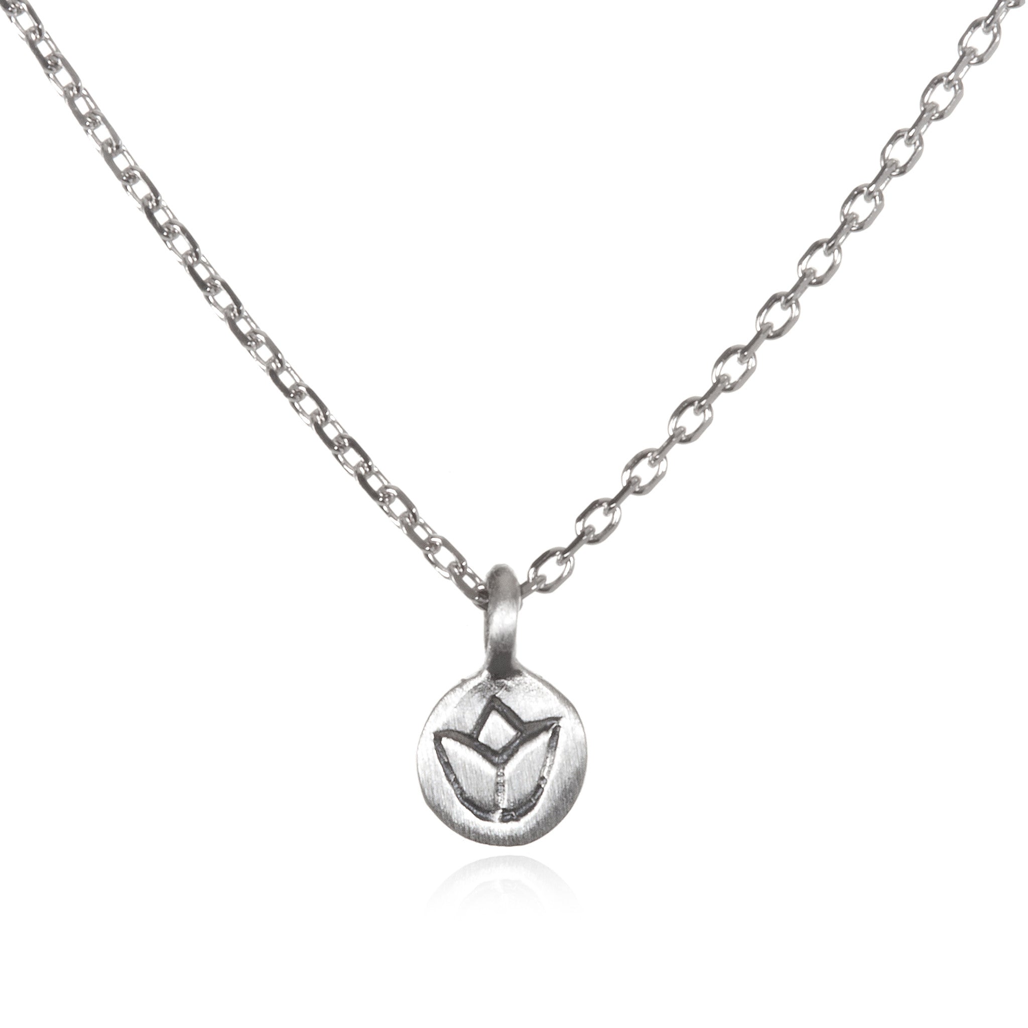 STRONG LOTUS SILVER NECKLACE-